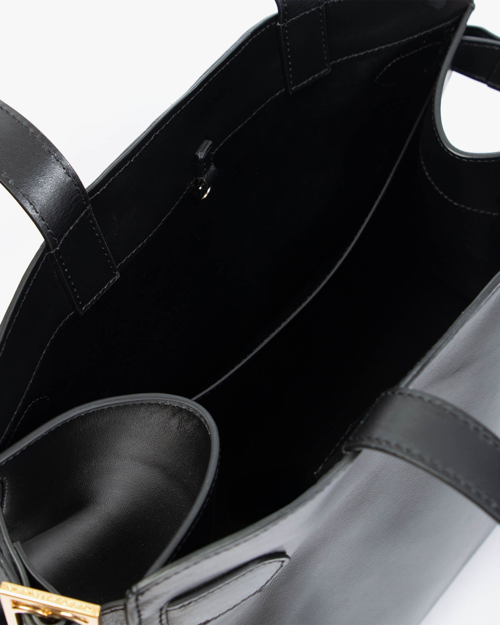 MADDY - Black - Showroom Sale